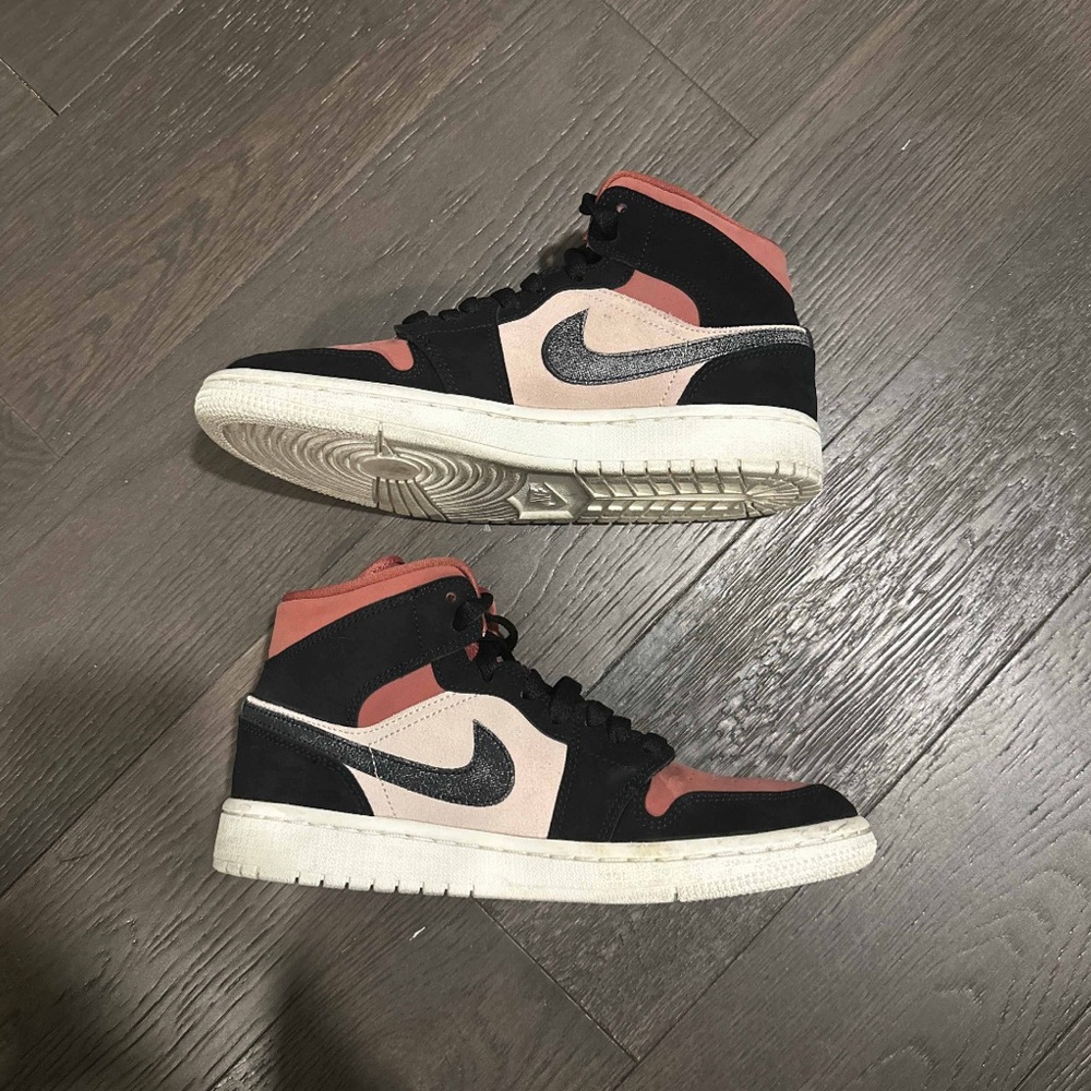 2021 Wmns Air Jordan 1 Mid ‘Canyon Rust’